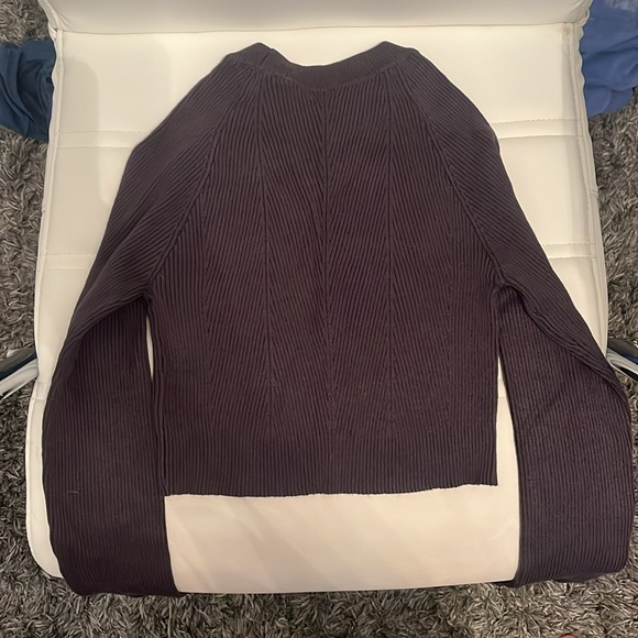 Garage Long-Sleeve - Picture 2 of 3